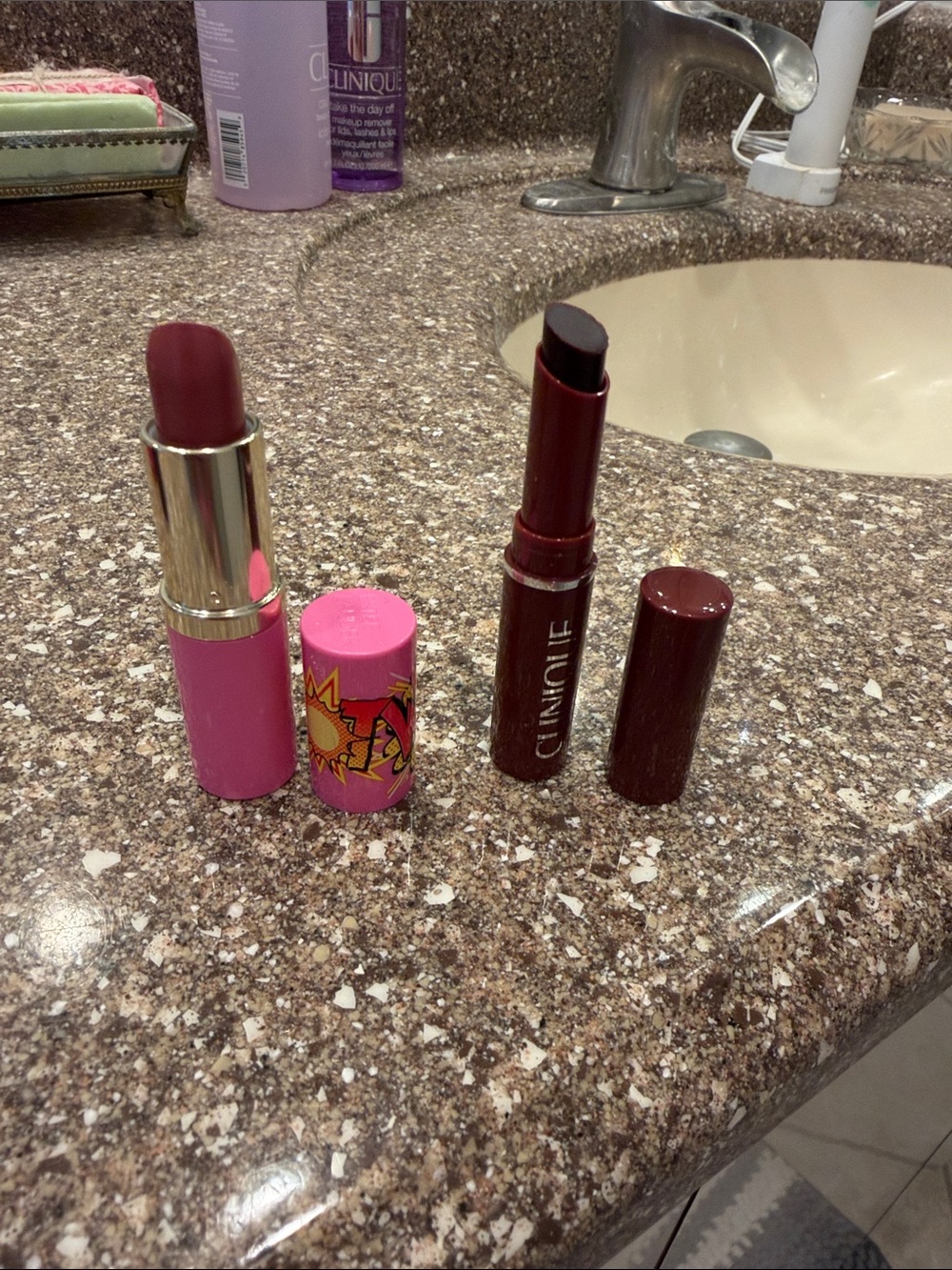 Clinique Two-Tone Lipstick Duo in Bright Pink and Deep Berry